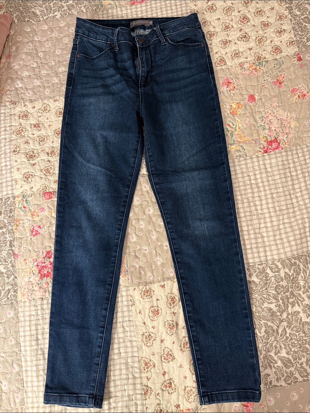 Just USA Dark Wash Women’s Jeans - size 10 skinny jeans
